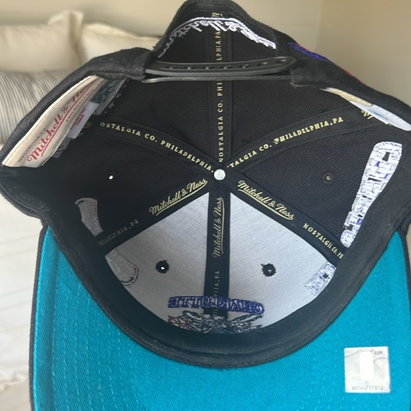 Mitchell & Ness Charlotte Hornet Hat Black Embroidered Patches Snap Back New OS - Picture 16 of 16